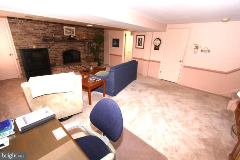 8104 Adair Lane Springfield, VA 22151 - Photo 22 of 30 Family Room