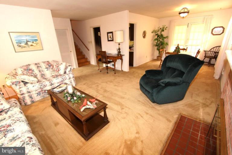 8104 Adair Lane Springfield, VA 22151 - Photo 10 of 30 Living Room #3