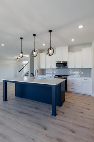 $4,300 | 10226 Arrowwood Path, Woodbury, MN 55129