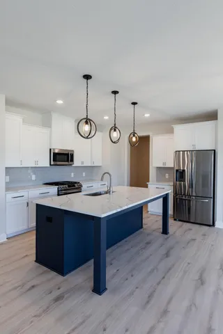 $4,300 | 10226 Arrowwood Path, Woodbury, MN 55129