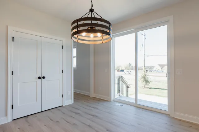 $4,300 | 10226 Arrowwood Path, Woodbury, MN 55129