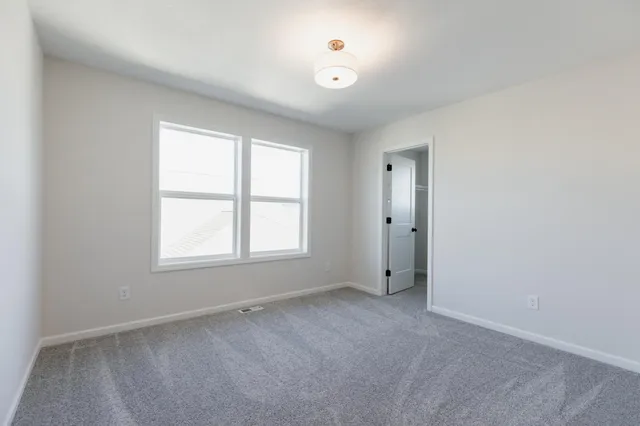 $4,300 | 10226 Arrowwood Path, Woodbury, MN 55129