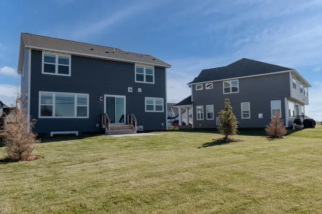 $4,300 | 10226 Arrowwood Path, Woodbury, MN 55129