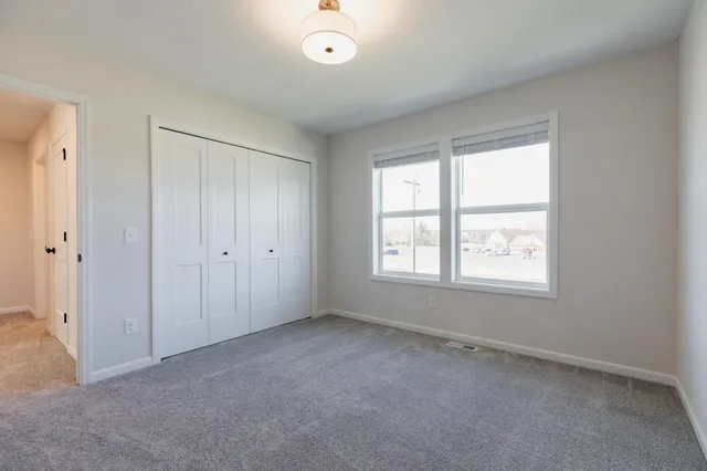 $4,300 | 10226 Arrowwood Path, Woodbury, MN 55129