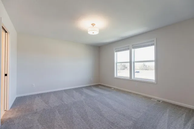 $4,300 | 10226 Arrowwood Path, Woodbury, MN 55129