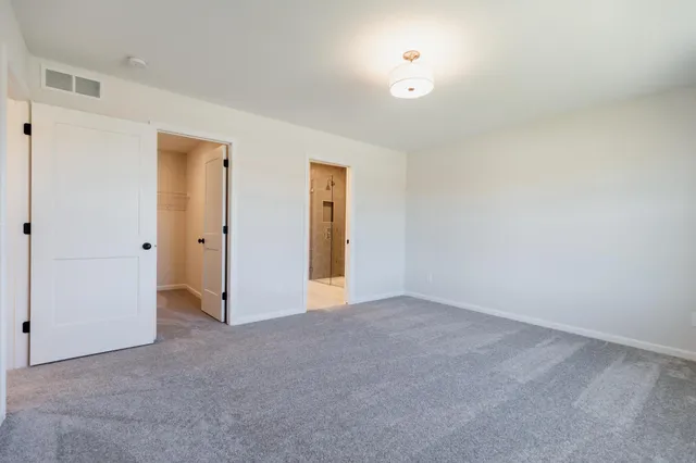 $4,300 | 10226 Arrowwood Path, Woodbury, MN 55129