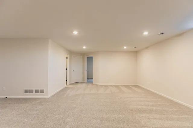 $4,300 | 10226 Arrowwood Path, Woodbury, MN 55129