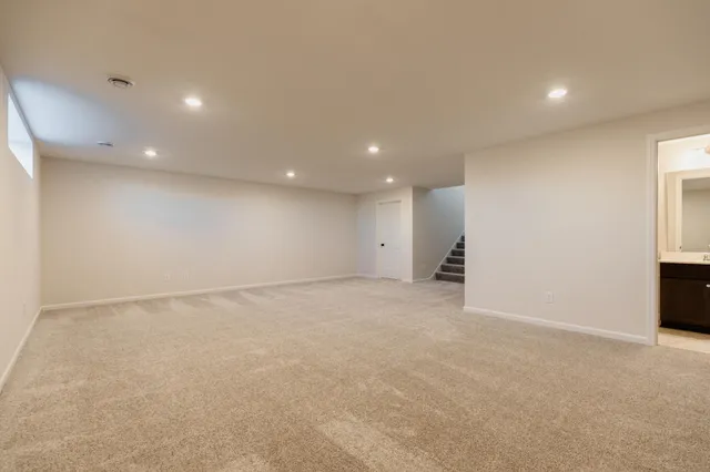 $4,300 | 10226 Arrowwood Path, Woodbury, MN 55129