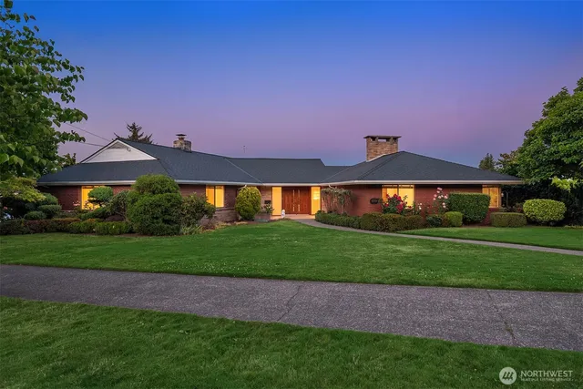 $2,495,000 | 6070 Seward Park Avenue South, Seattle, WA 98118