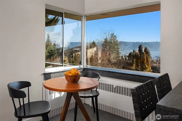 $2,495,000 | 6070 Seward Park Avenue South, Seattle, WA 98118