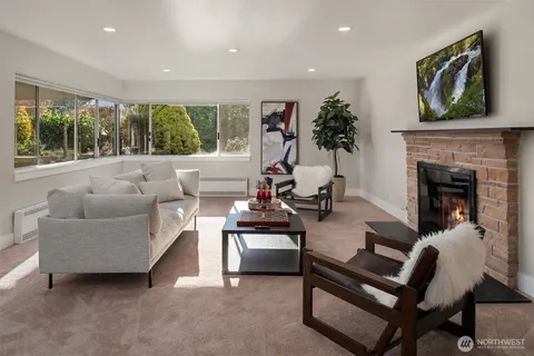 $2,495,000 | 6070 Seward Park Avenue South, Seattle, WA 98118