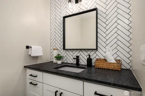 $2,495,000 | 6070 Seward Park Avenue South, Seattle, WA 98118