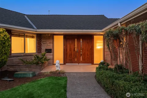 $2,495,000 | 6070 Seward Park Avenue South, Seattle, WA 98118