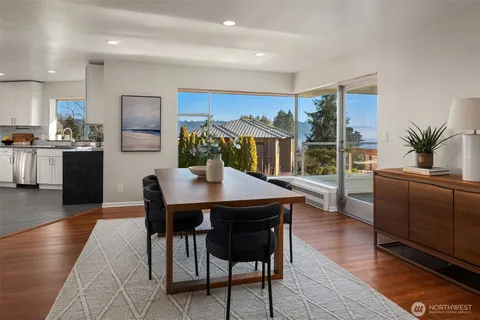 $2,495,000 | 6070 Seward Park Avenue South, Seattle, WA 98118