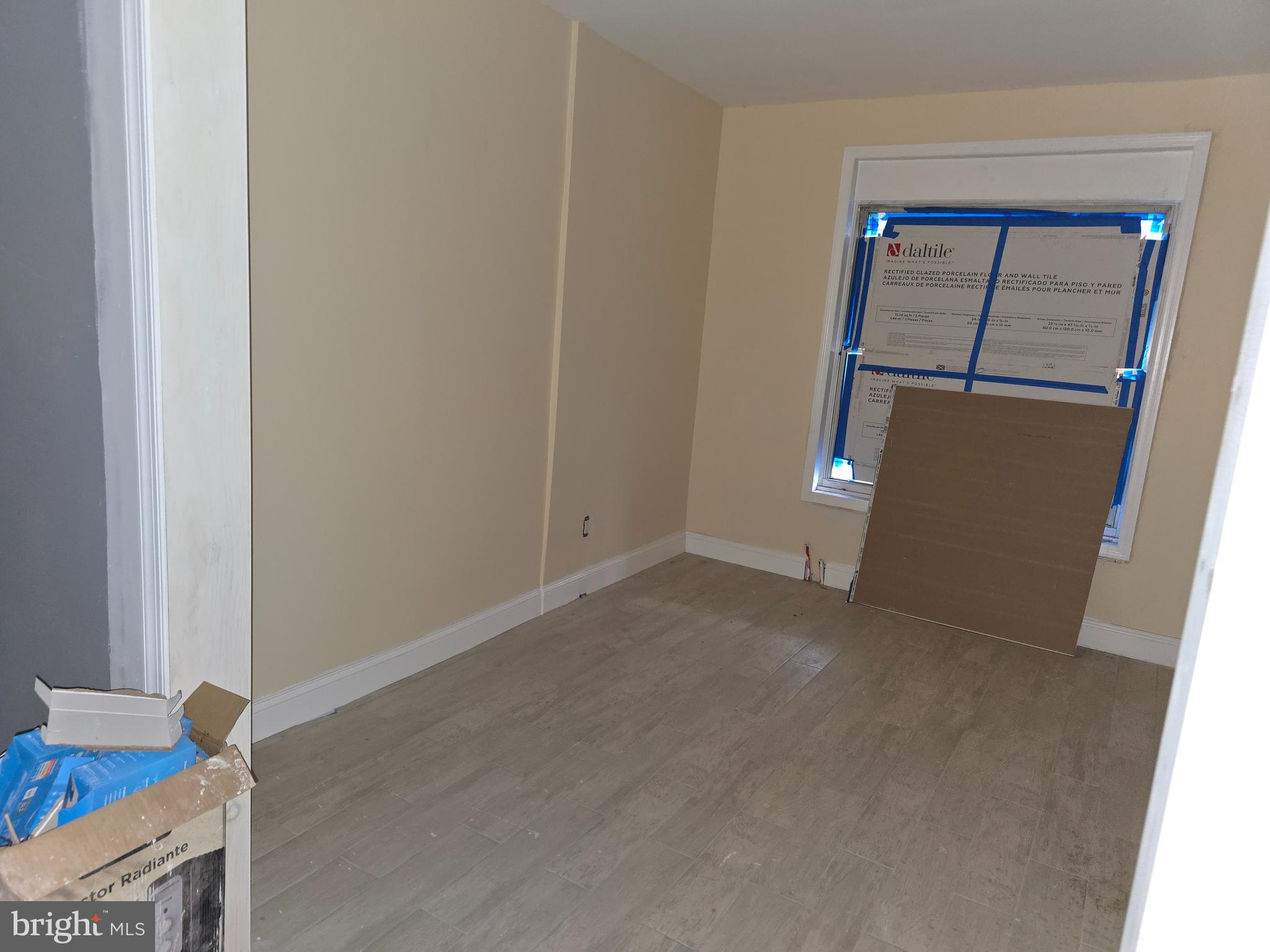 424 Highland Avenue Chester, PA 19013 - Photo 10 of 13 a view of empty room