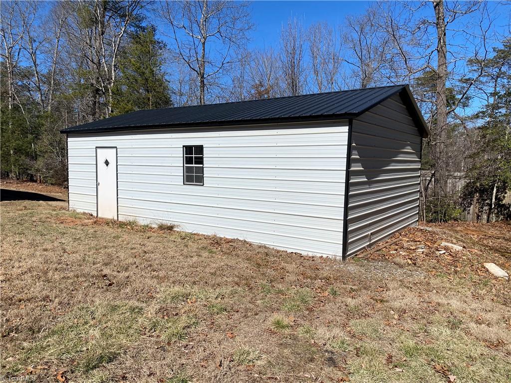 1517 Windy Ridge Road North Wilkesboro, NC 28659 - Photo 24 of 27 Gallery Image 24