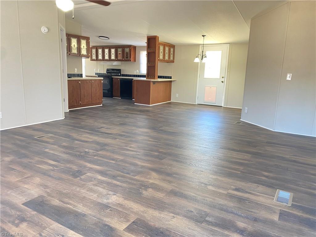 1517 Windy Ridge Road North Wilkesboro, NC 28659 - Photo 6 of 27 Gallery Image 6