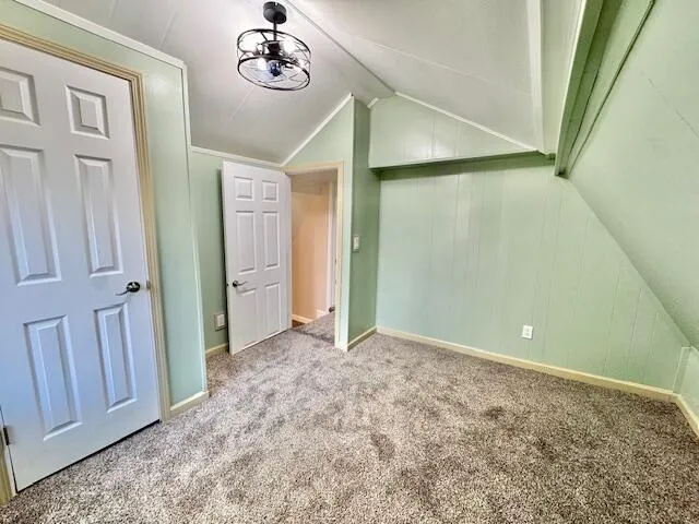 $179,500 | 21 Thornapple Lake Road, Nashville, MI 49073