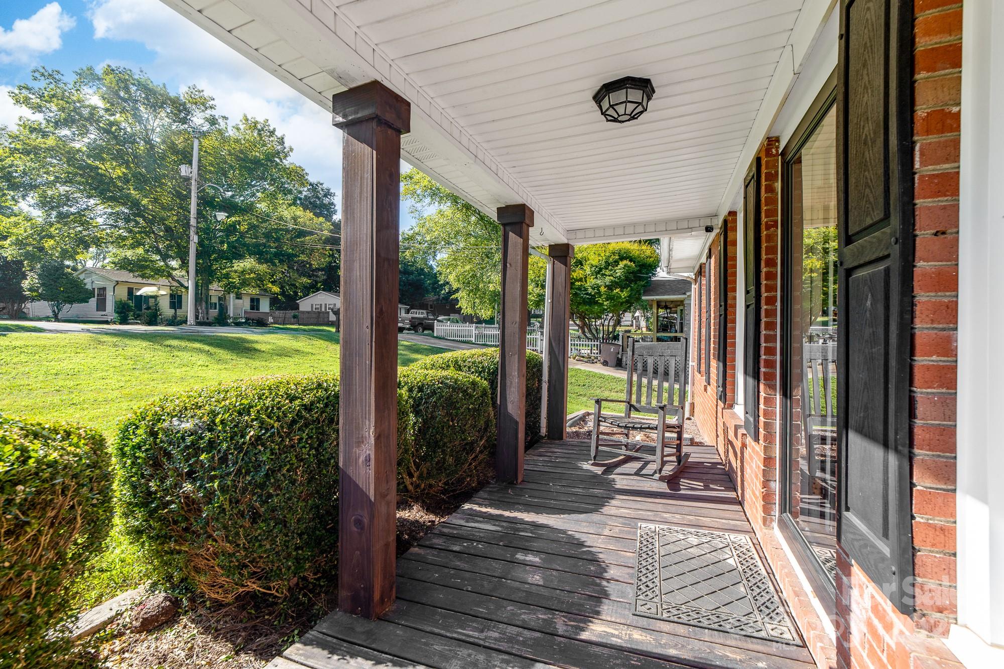804 Tryon Street Shelby, NC 28150 - Photo 4 of 27 Gallery Image 4