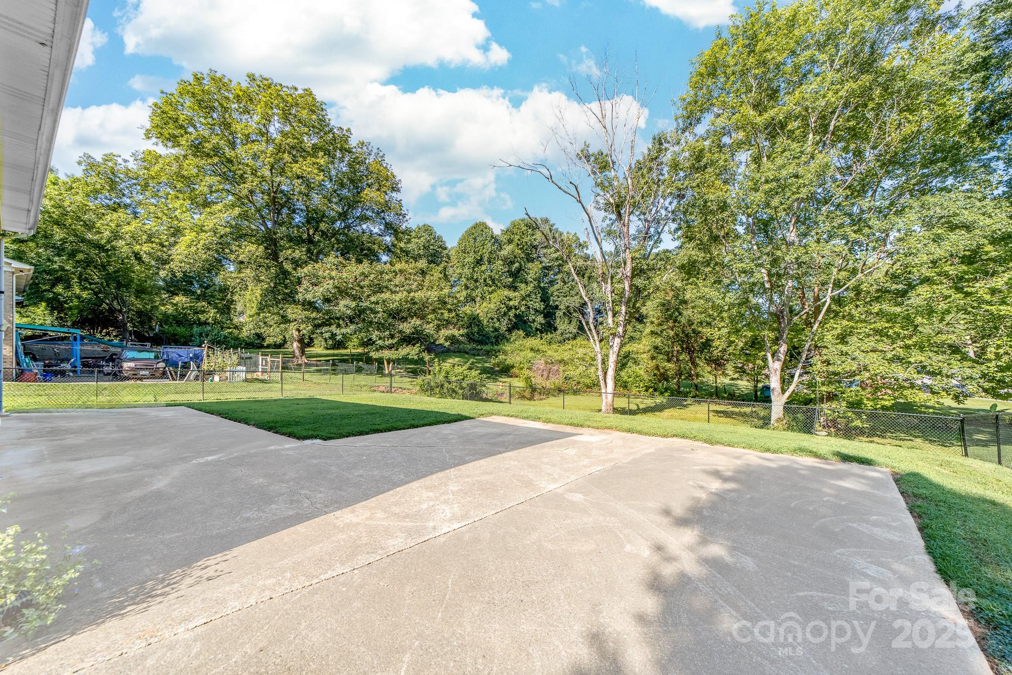804 Tryon Street Shelby, NC 28150 - Photo 8 of 27 Gallery Image 8