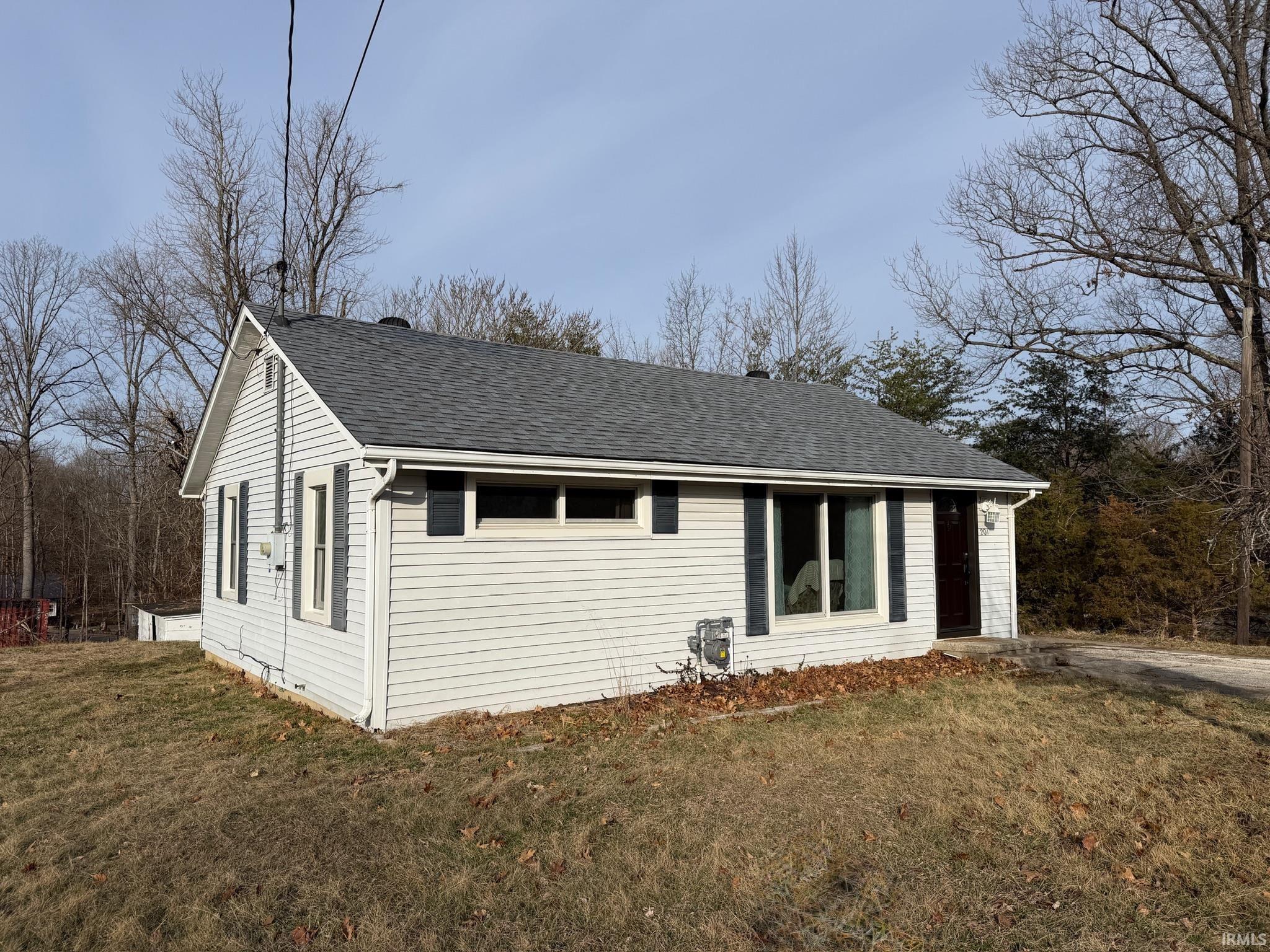 201 S Street Bedford, IN 47421 - Photo 3 of 24