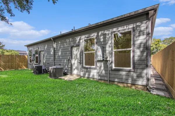 a front view of house with yard
