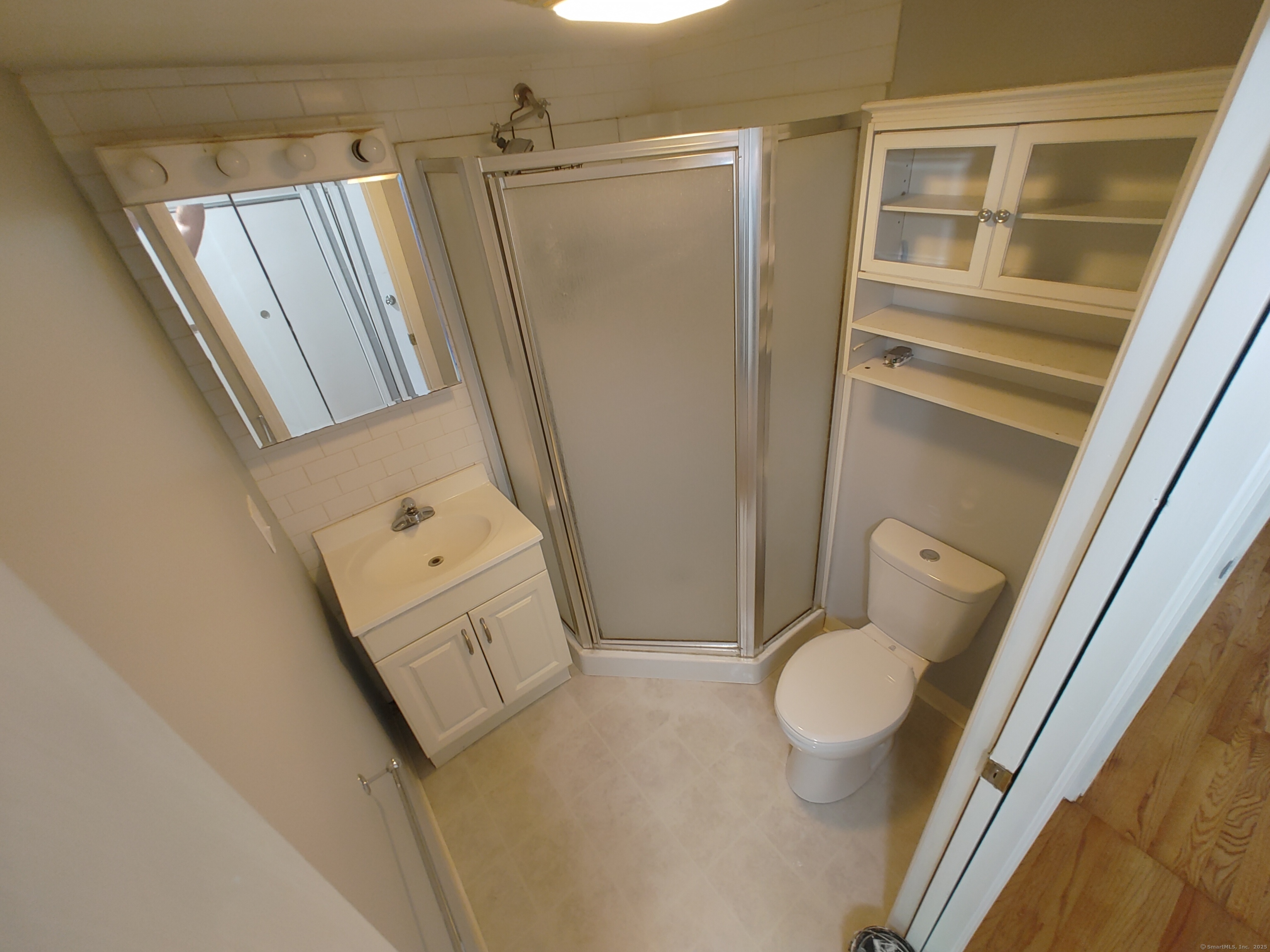 15 Stock Place Manchester, CT 06042 - Photo 12 of 18