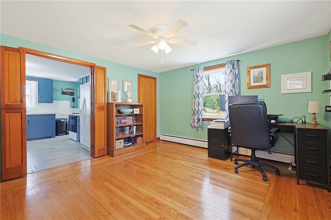 18 Adelaide Avenue Smithfield, RI 02917 - Photo 10 of 23