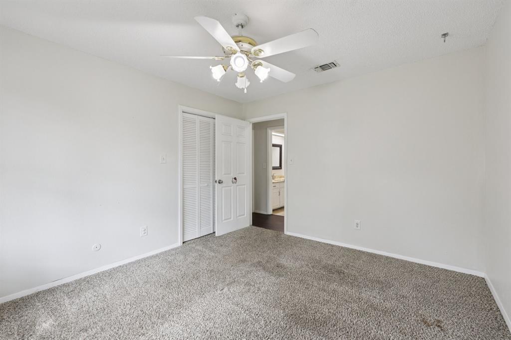 2417 Meadow Court Bedford, TX 76021 - Photo 14 of 28