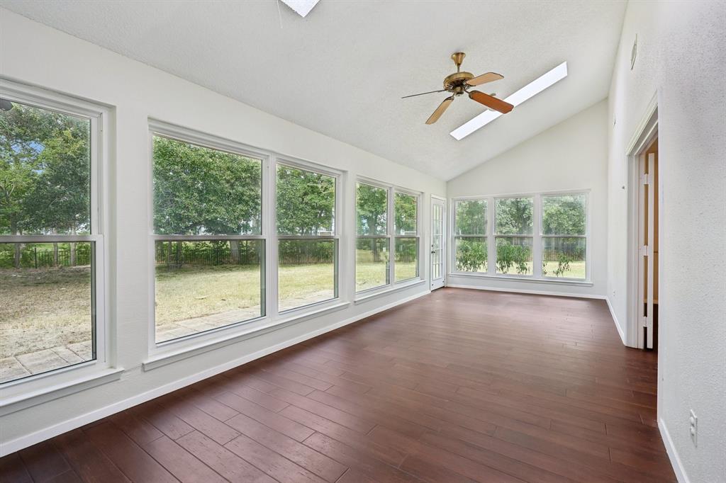 2417 Meadow Court Bedford, TX 76021 - Photo 7 of 28