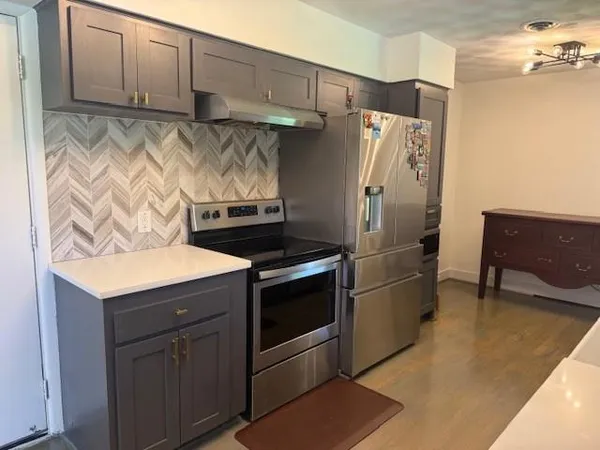 $3,000 | 436 Degan Avenue, Lewisville, TX 75057