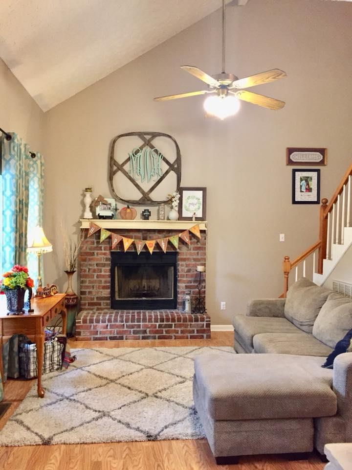 795 Old Seminary Road Manchester, TN 37355 - Photo 3 of 19 Formal Living Room