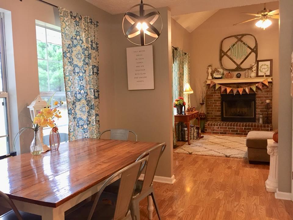 795 Old Seminary Road Manchester, TN 37355 - Photo 8 of 19 Dining off Kitchen with large windows