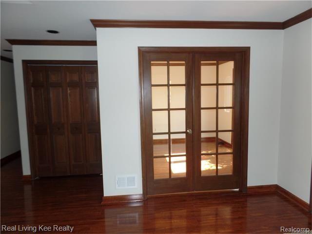 1802 Snowden Circle Rochester Hills, MI 48306 - Photo 8 of 28