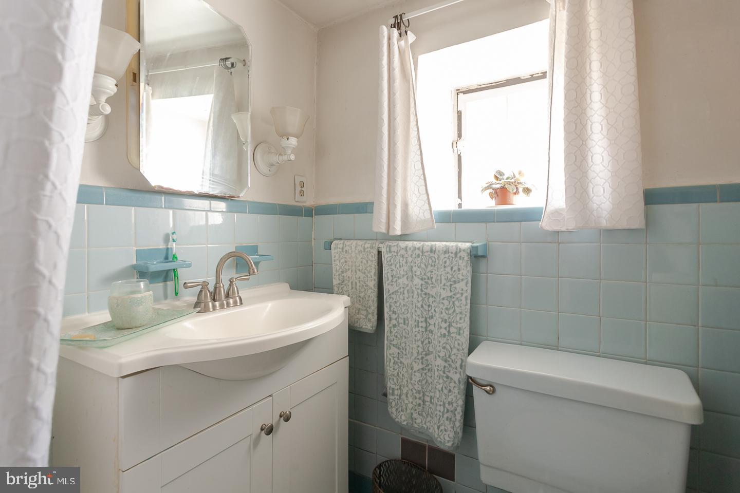 1075 Chester Springs Road Phoenixville, PA 19460 - Photo 33 of 51