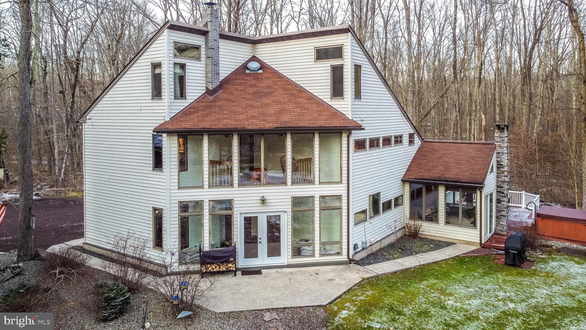 1392 Cobbler Road Quakertown, PA 18951 - Photo 1 of 65 South facing Passive solar 2 story glass foyer