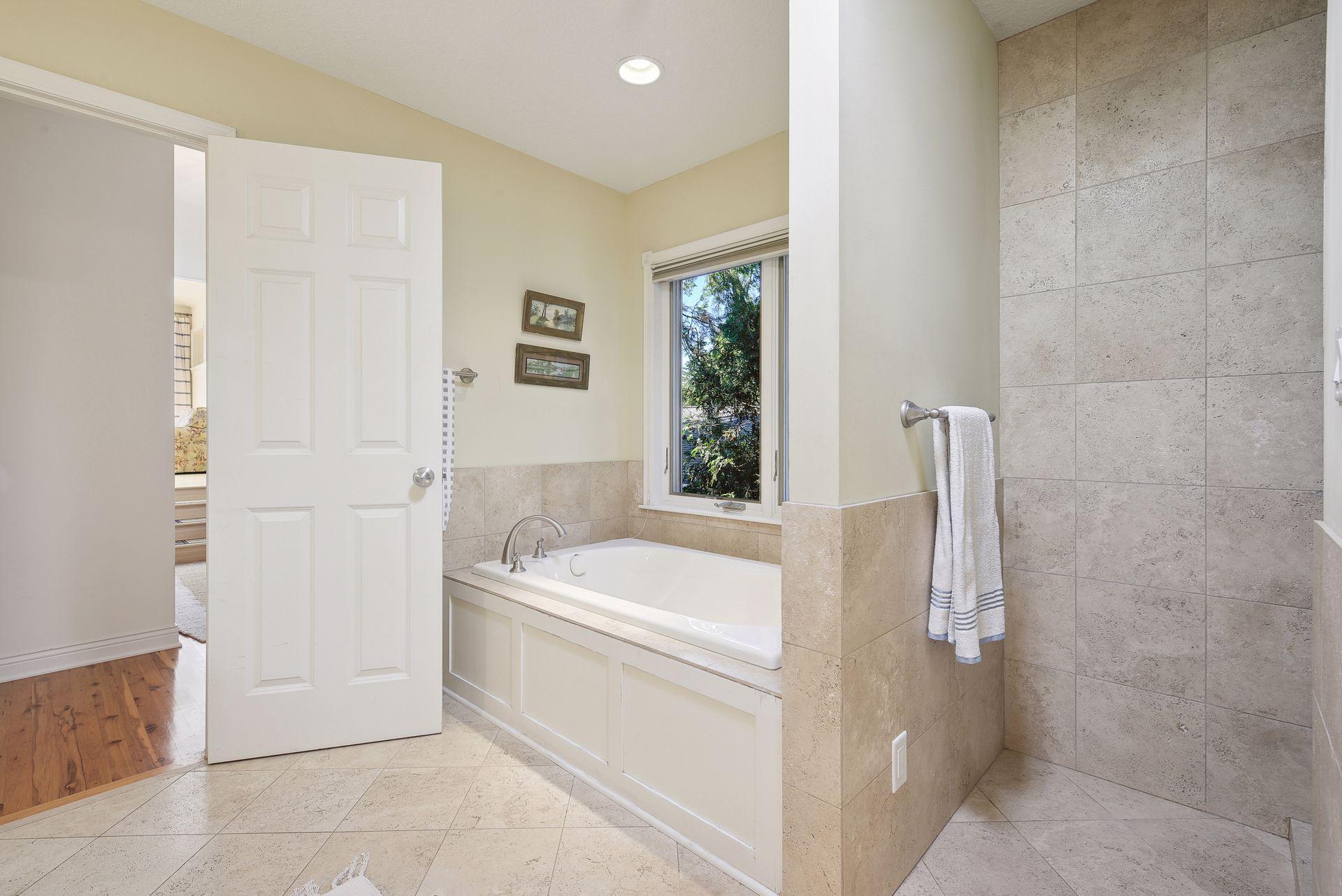 2617 Casco Point Road Orono, MN 55391 - Photo 32 of 56 Gallery Image 32