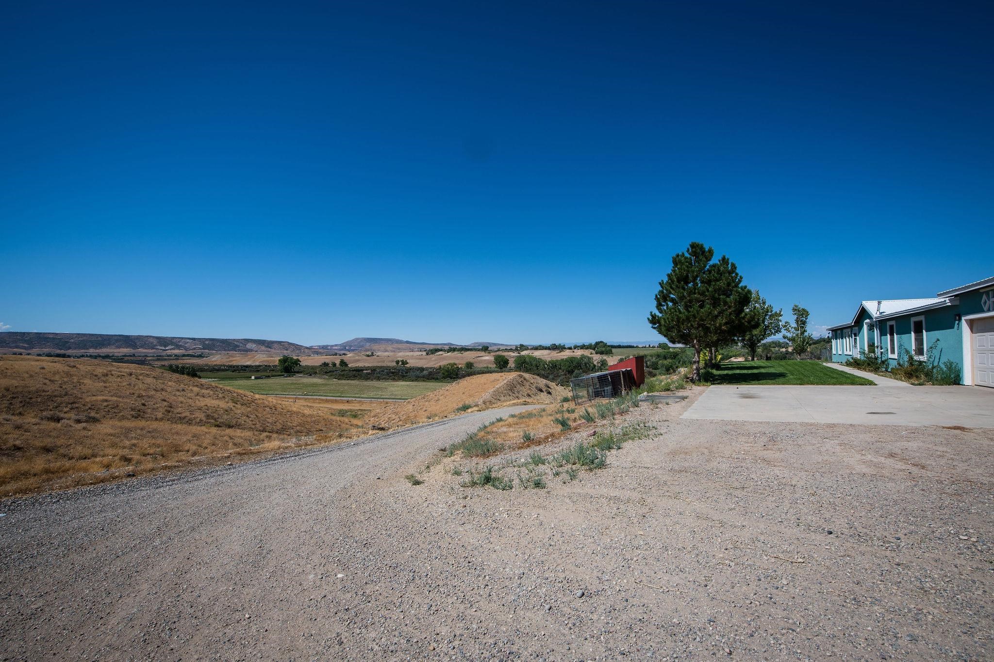1129 Q Road Loma, CO 81524 - Photo 2 of 42