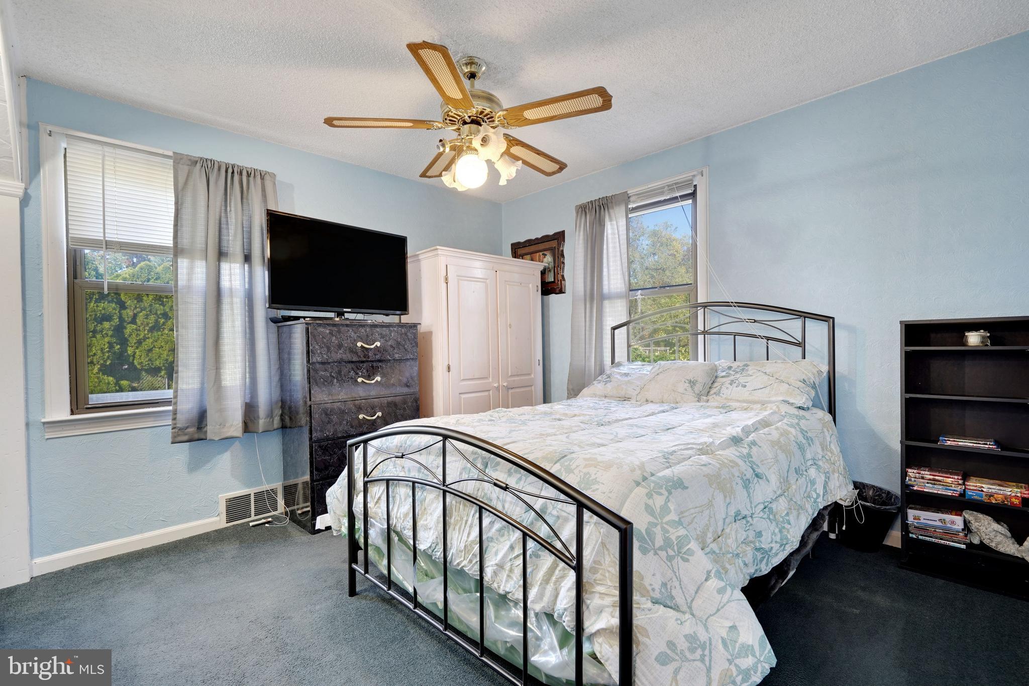 59 Axford Road Trenton, NJ 08610 - Photo 17 of 42 Bedroom 1 - Main Floor