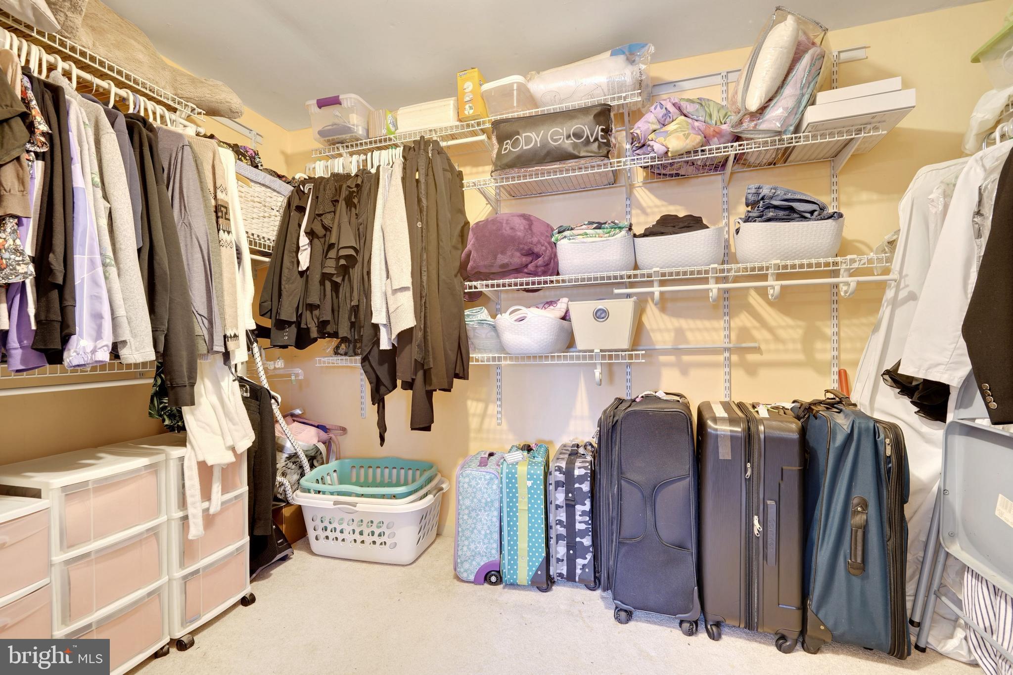 59 Axford Road Trenton, NJ 08610 - Photo 25 of 42 Master Bedroom - Walk-In Closet