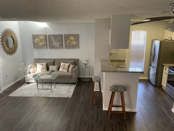 $84,800 | 3770 Loverswood Drive, Unit 1010, Houston, TX 77014