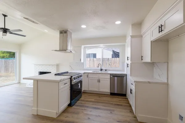 $384,900 | 3094 Timmy Avenue, Clovis, CA 93612