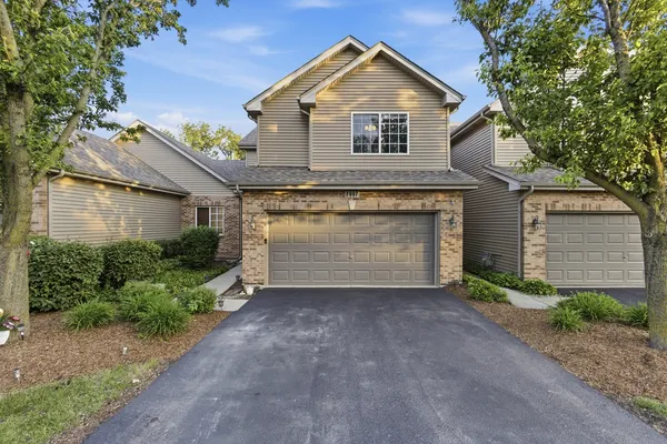 $399,900 | 1447 Mackenzie Lane, Elgin, IL 60120