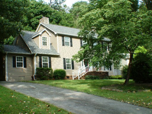 616 Banbury Road Knoxville, TN 37934 - Photo 1 of 16 Primary Photo