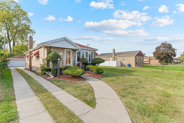 $279,900 | 10844 South Morgan Street, Chicago, IL 60643