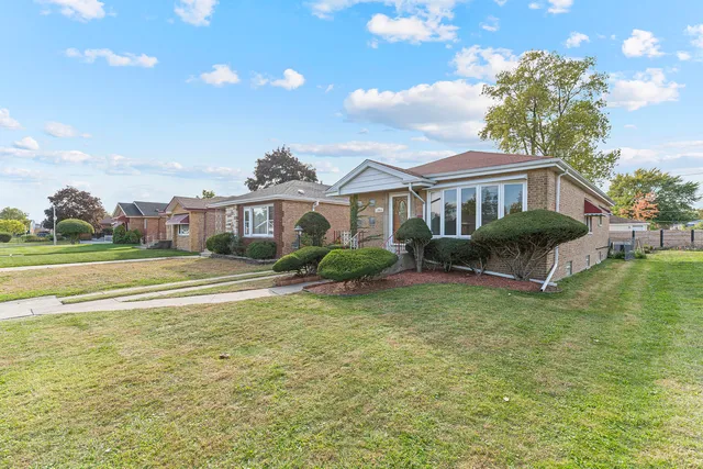 $279,900 | 10844 South Morgan Street, Chicago, IL 60643