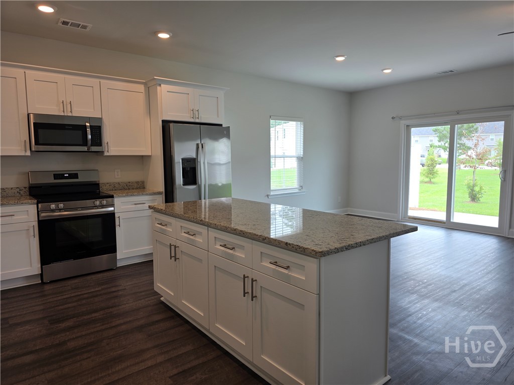541 Gov Treutlen Circle Pooler, GA 31322 - Photo 9 of 27