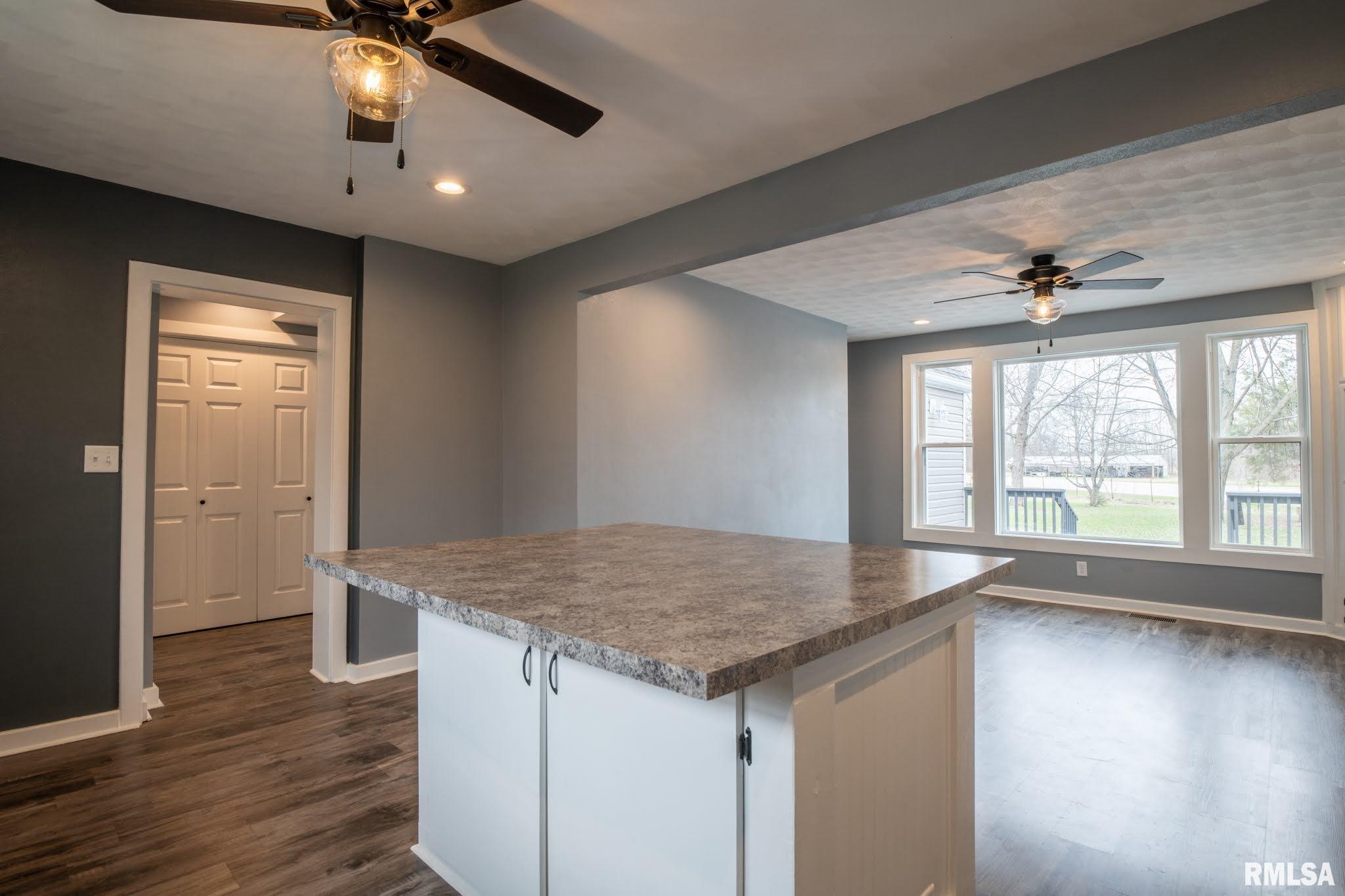 13892 North Manito Road Manito, IL 61546 - Photo 17 of 48 Gallery Image 17