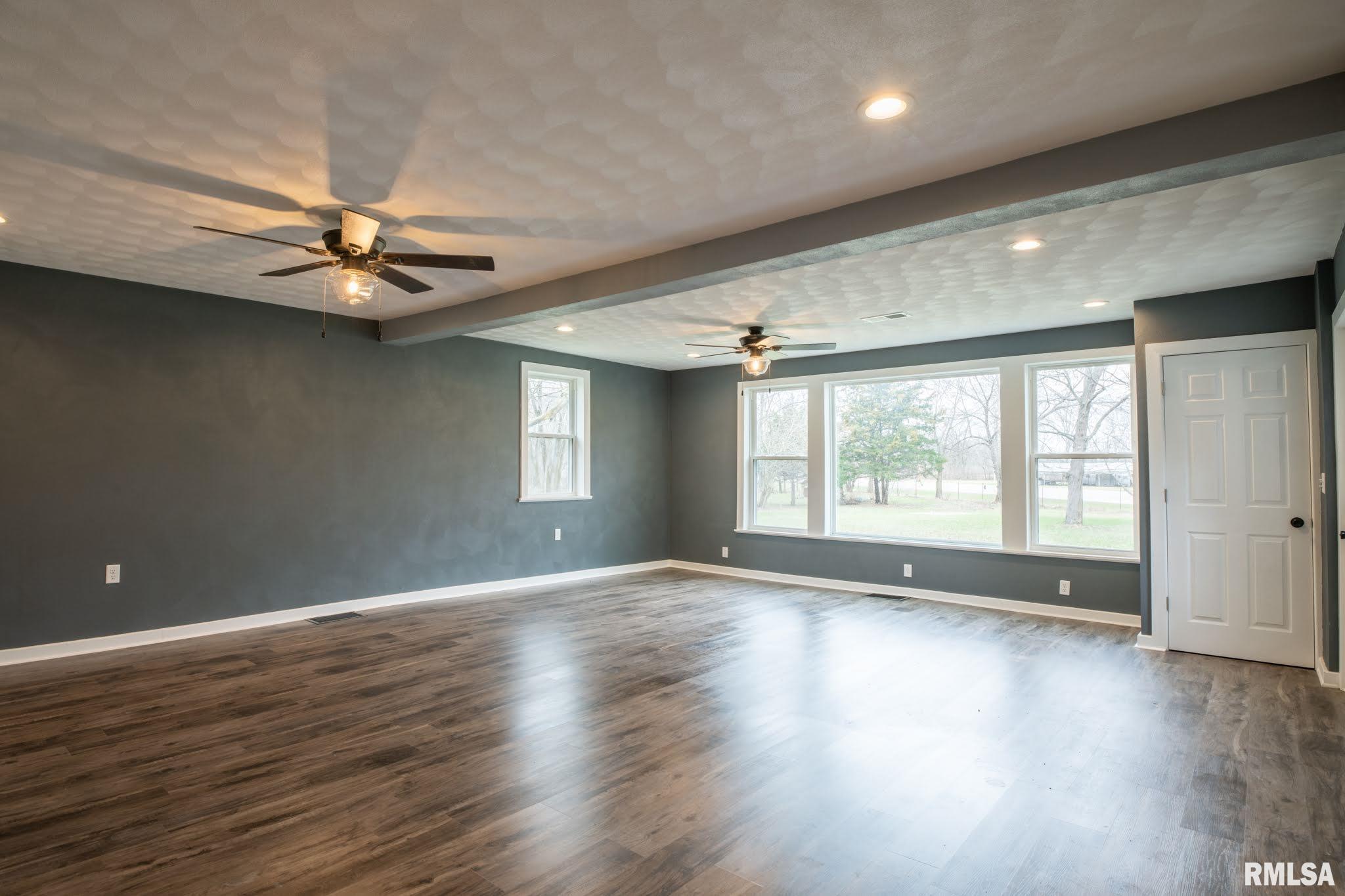 13892 North Manito Road Manito, IL 61546 - Photo 8 of 48 Gallery Image 8