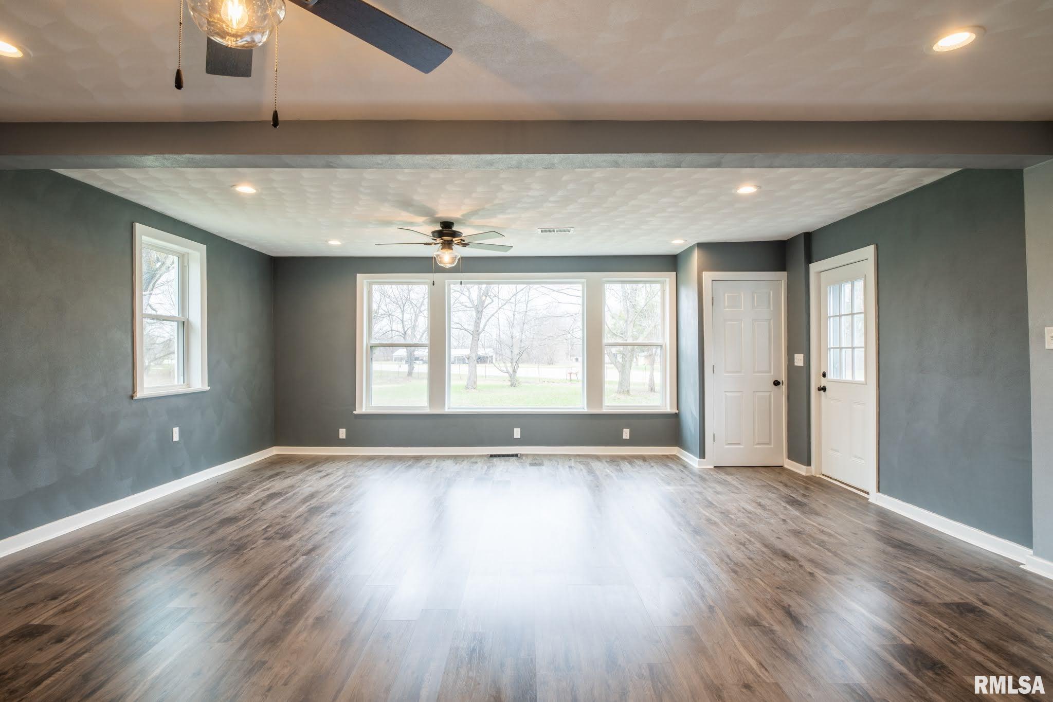 13892 North Manito Road Manito, IL 61546 - Photo 10 of 48 Gallery Image 10